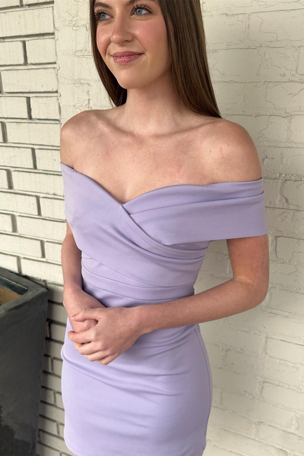 Dusky Lavender Off-the-Shoulder Tight Short Party Dress