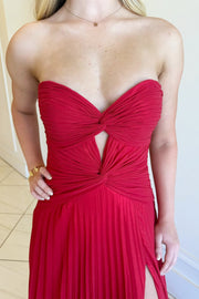 Strapless Keyhole Pleated A-Line Prom Dress in red