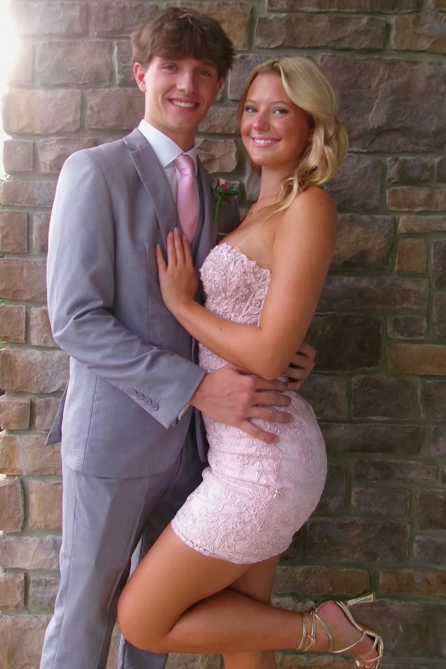 Pink Strapless Sweetheart Lace Appliques Sleeveless Fitted Homecoming Dress