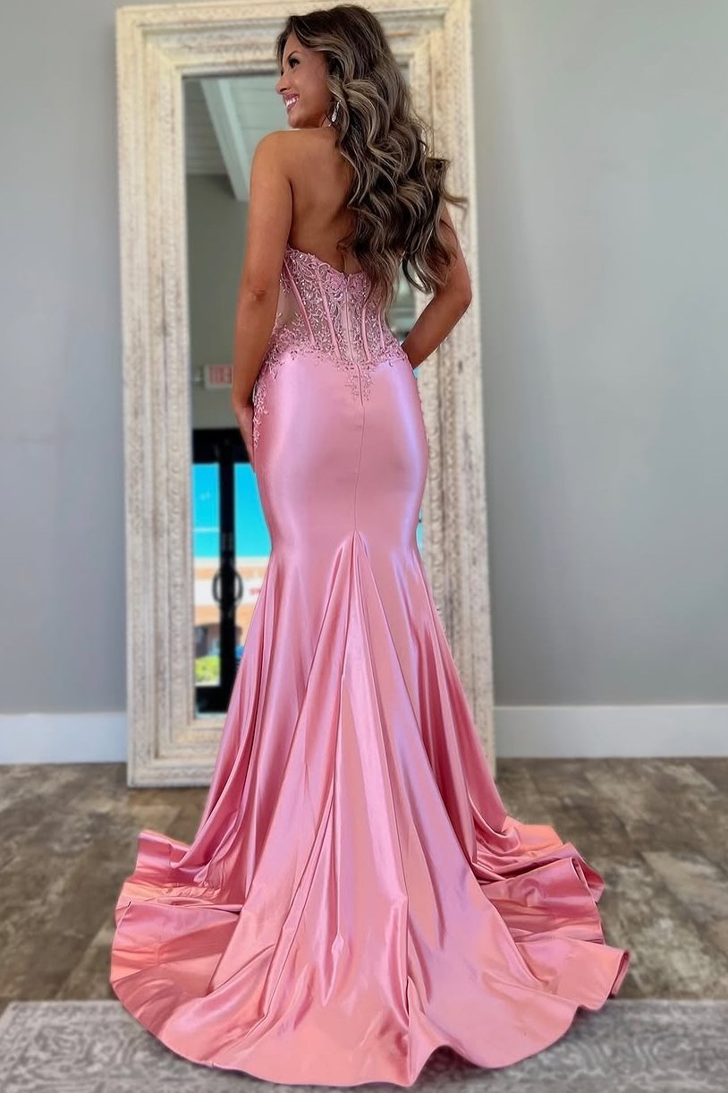 Classy Halter V-Neck Appliques Mermaid Pleated Long Prom Dress