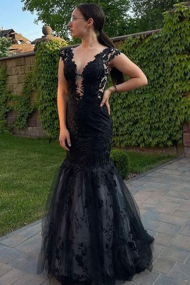 Black V Neck Lace Appliques Mermaid Prom Dresses with Beading VK23120401