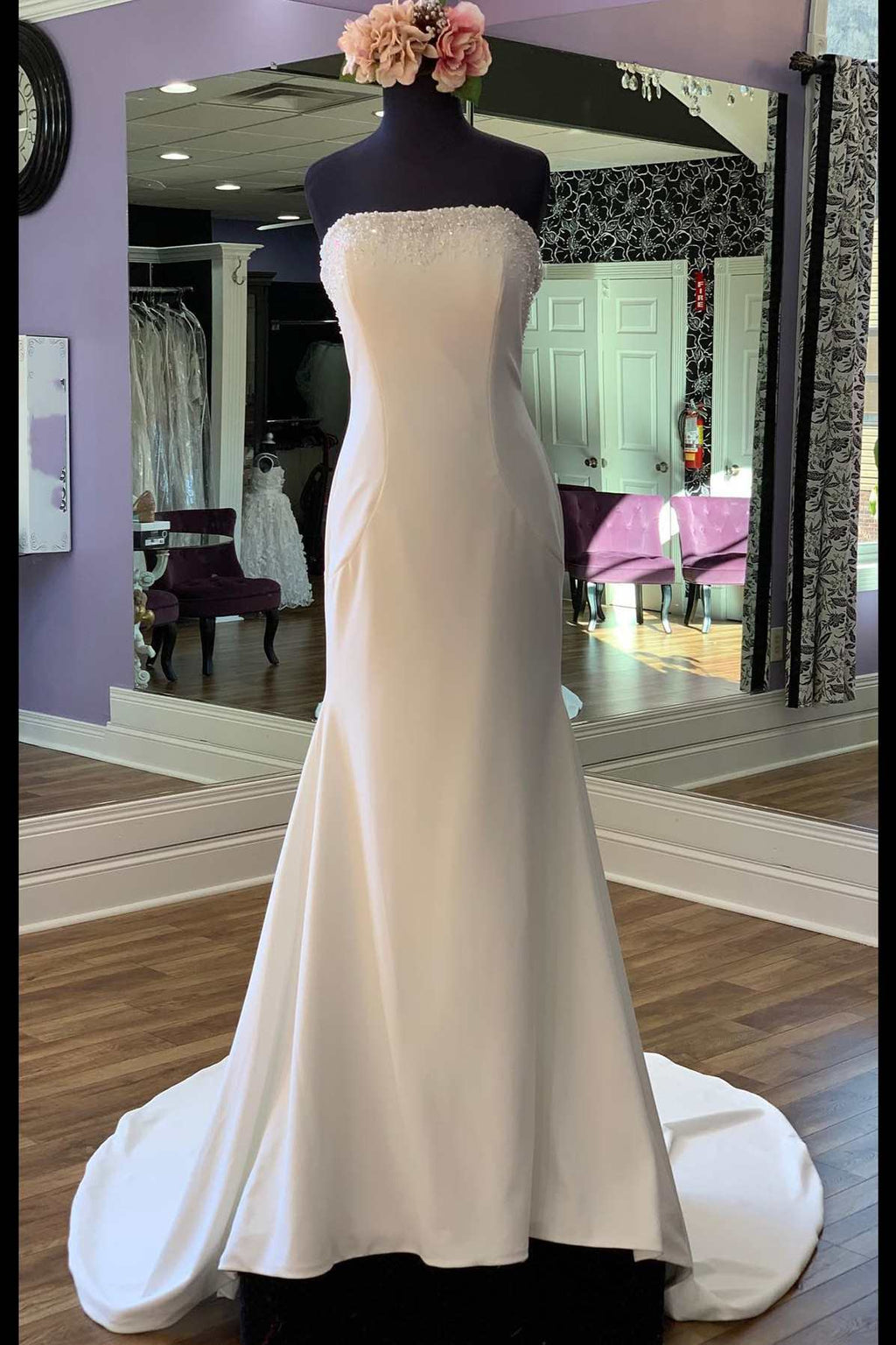 Timeless Mermaid Long Wedding Dress Tulle Beaded White Bridal Gown Long Sleeves Bridal Dress DP05009