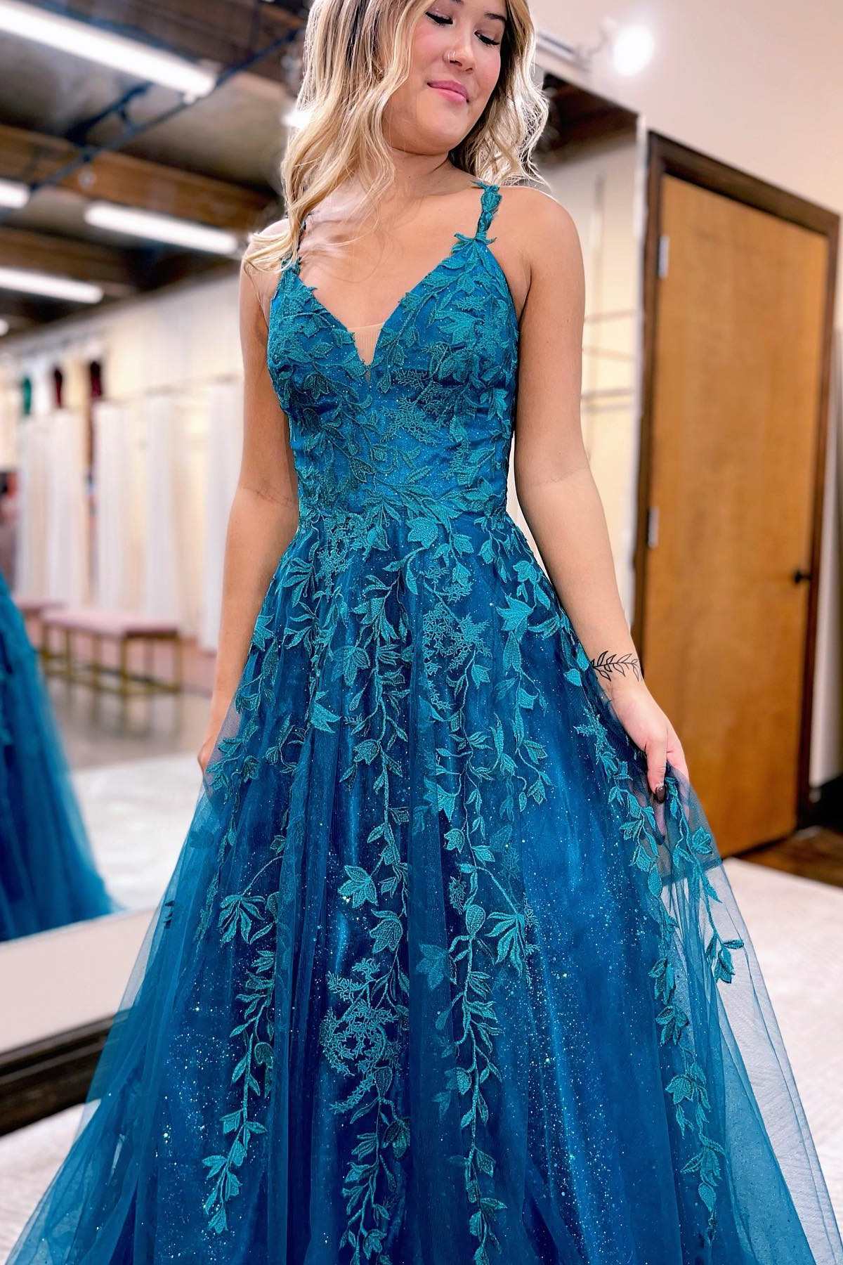 Prussian Blue Applique V-Neck Lace-Up A-Line Prom Dress