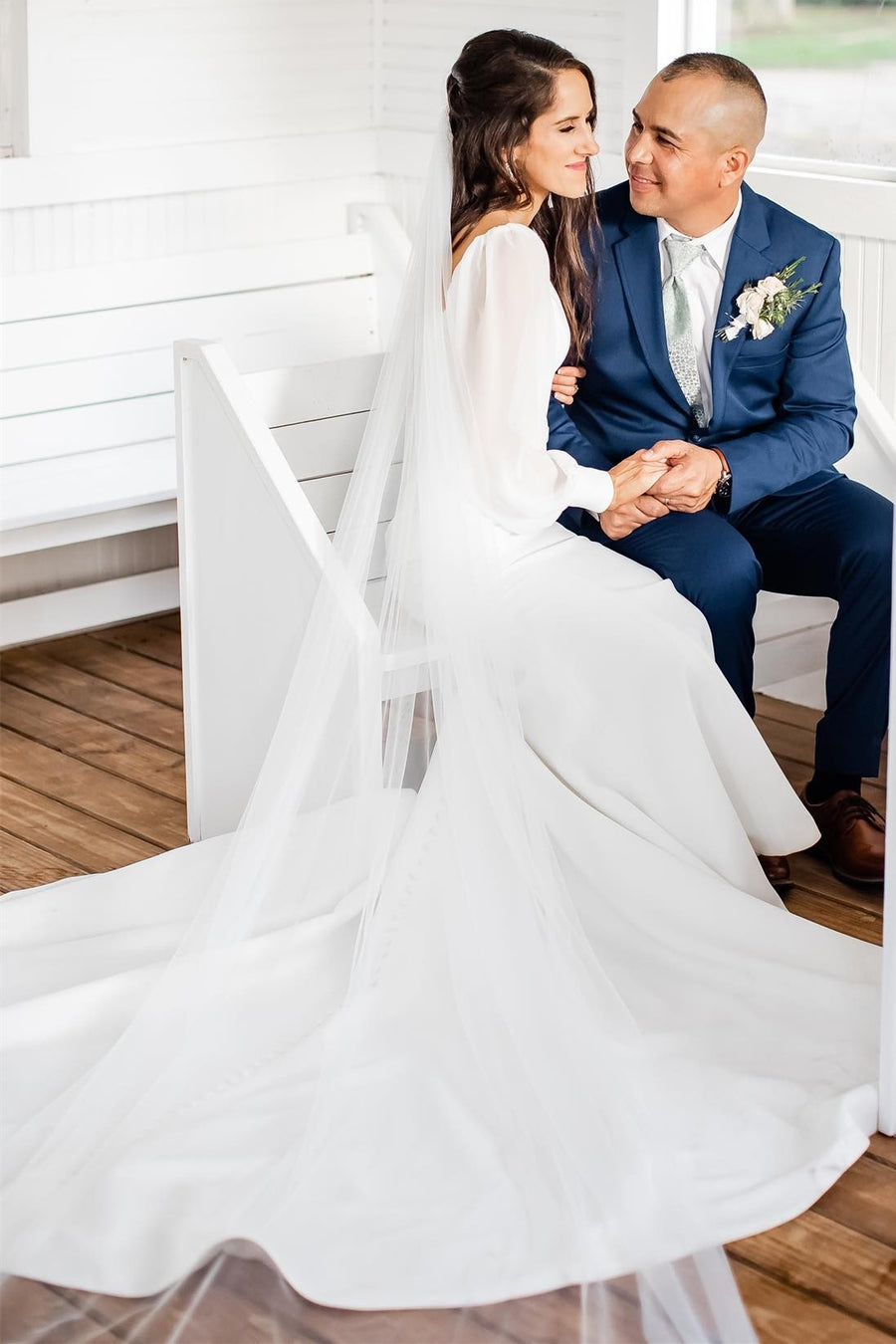 White Long Sleeve Trumpet Long Wedding Dress