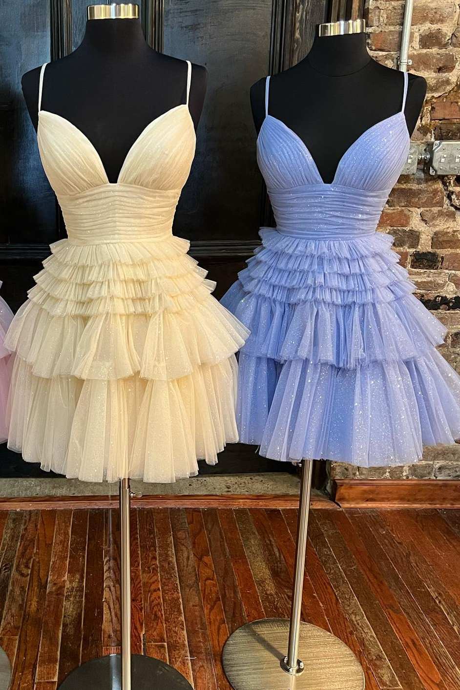 A-Line V-Neck Multi-Tiered Short Party Dress