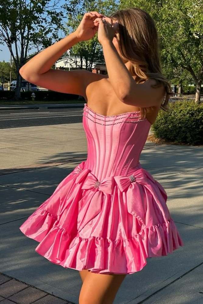 Strapless Black A-line Short Homecoming Dress with Bow