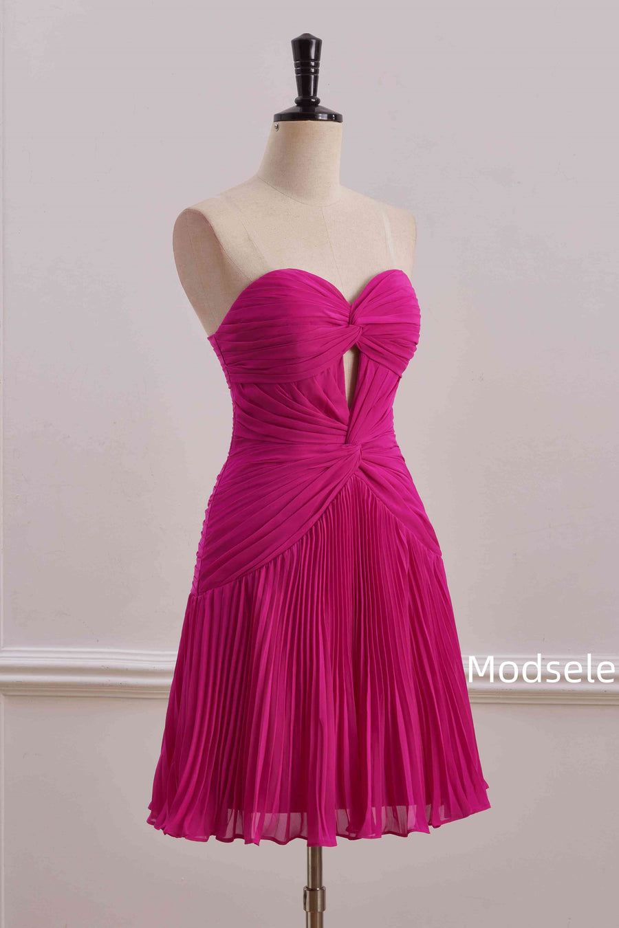 Empire-Waist A-Line Strapless Sweetheart Pleated Short Homecoming Dress