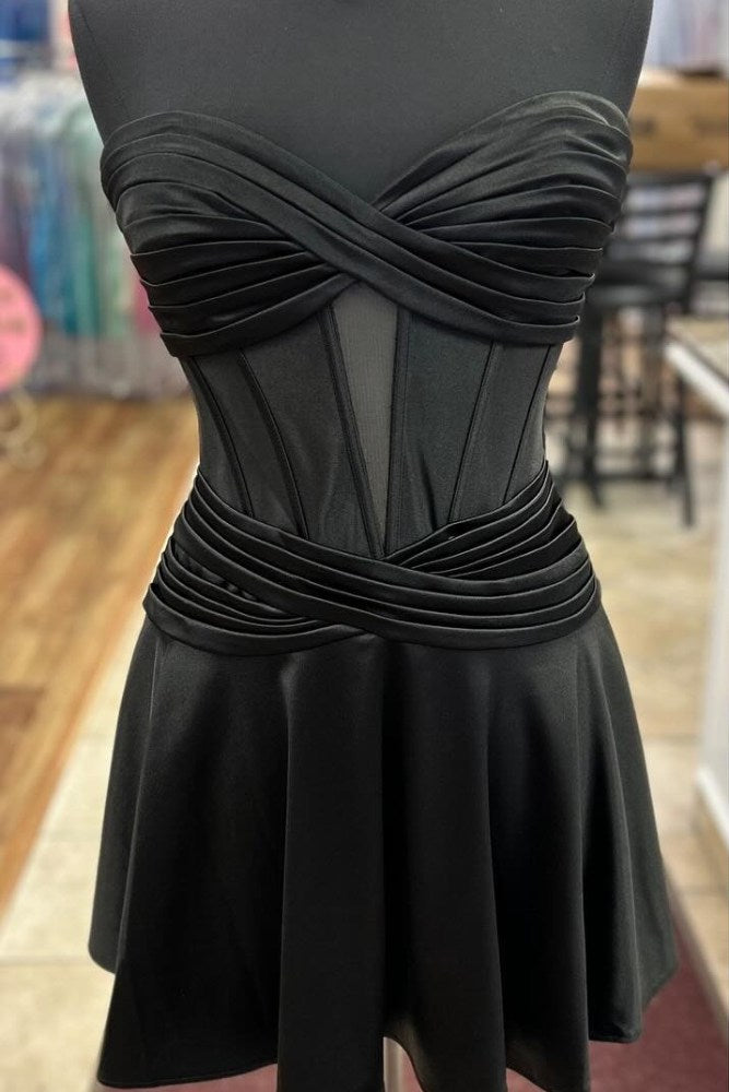 Strap Black A-line Pleated Homecoming Dress with Keyhole