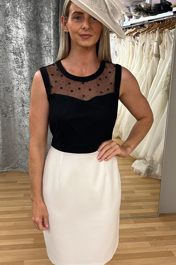 White & Black Sheath Illusion Neck Knee-Length Mother of the Bride Dress