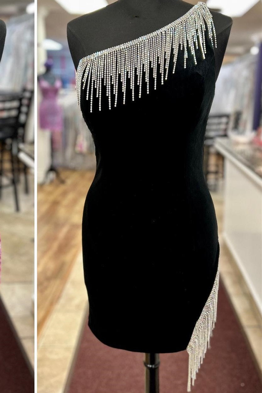 Black Velvet One-Shoulder Short Dress with Fringes