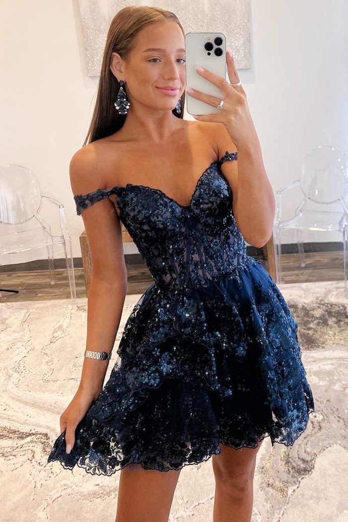 Black Sequin-Embroidery Sweetheart A-Line Tiered Homecoming Dress
