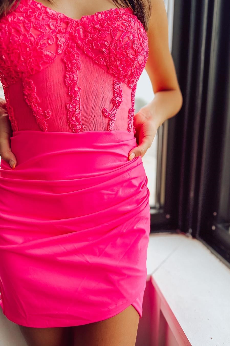 Hot Pink Sequin-Embroidery Sweetheart Bodycon Short Party Dress