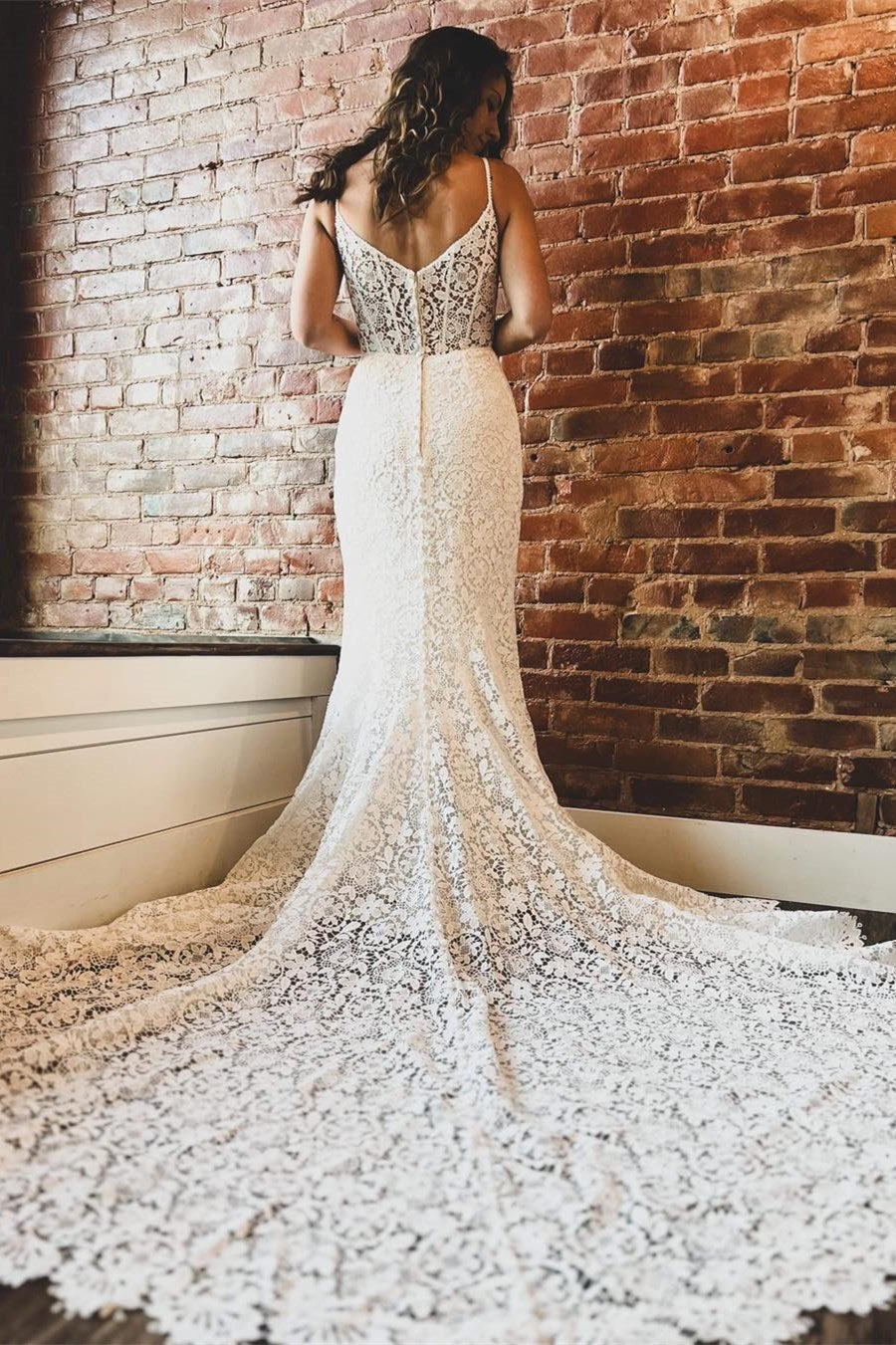 Off White Lace Sweetheart Trumpet Long Wedding Dress