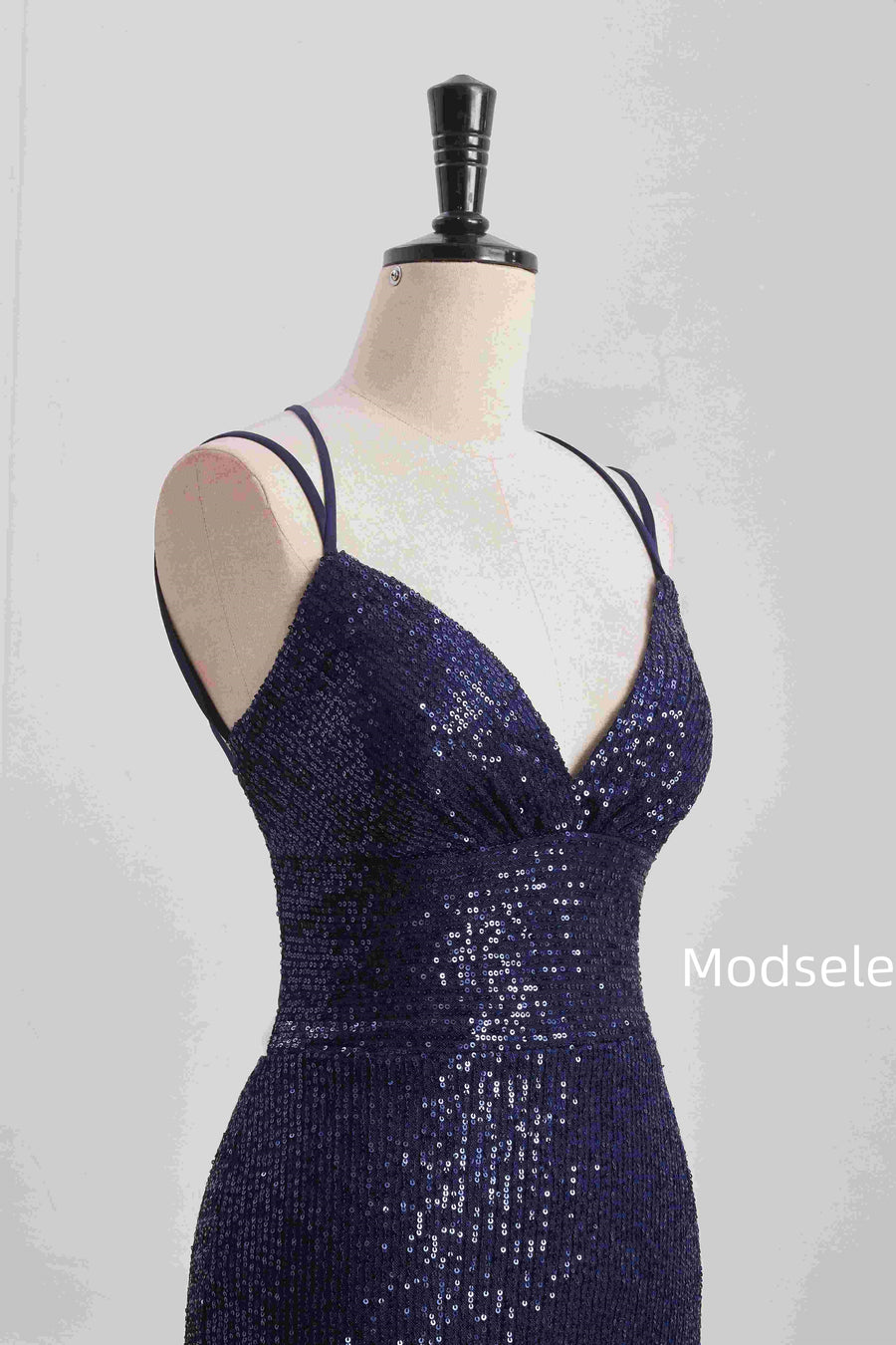 Navy Blue Spaghetti Straps V-Neck Sequined Tight Homecoming Dress