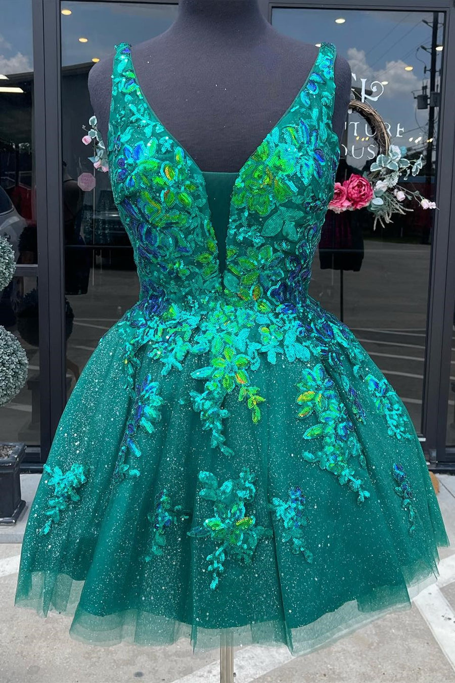 Green Sequin Lace Plunge V Backless A-Line Short Gown