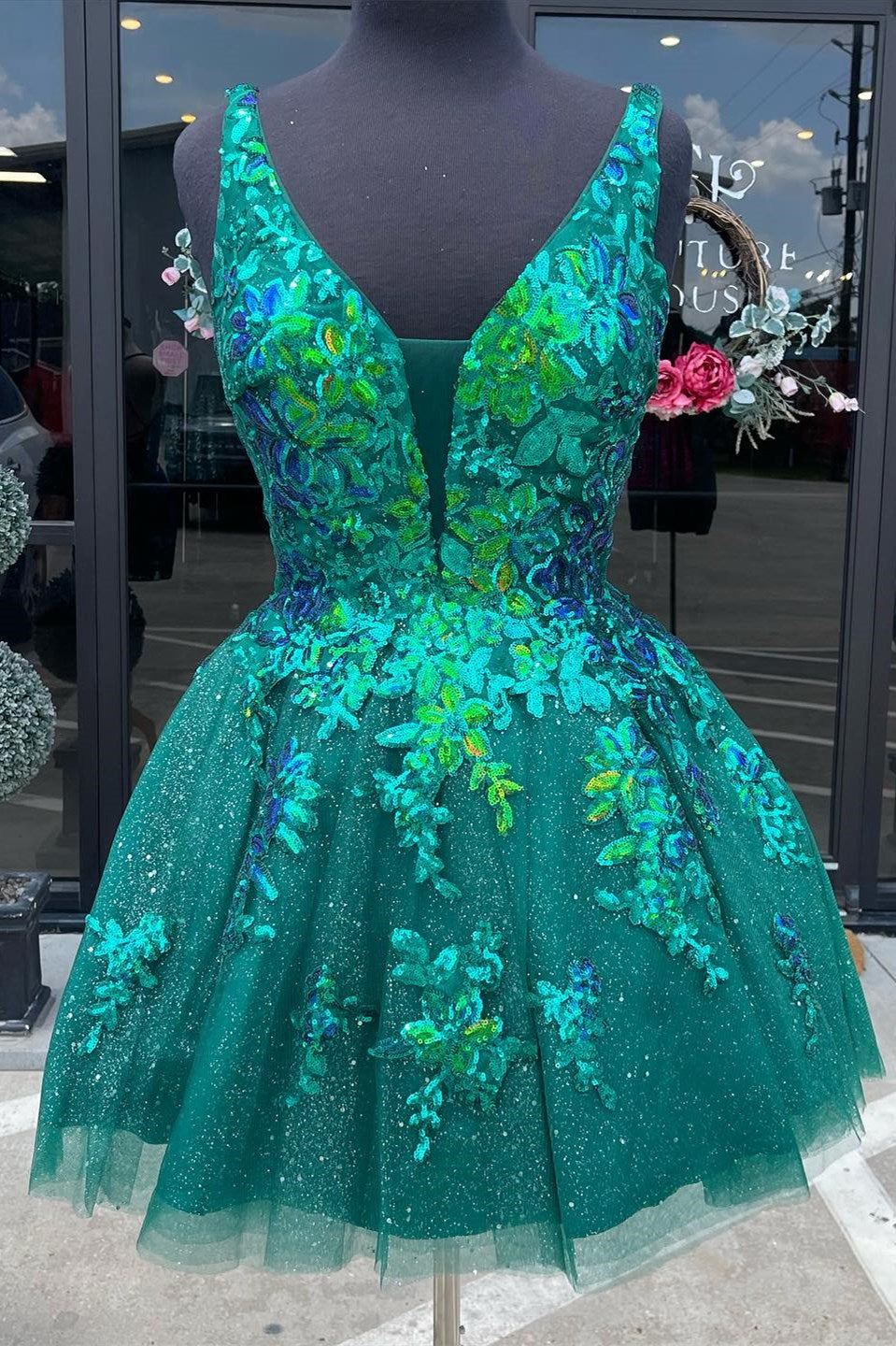 green emerald velvet dress Beaded Ruched Short Sweetheart Cocktail Party Dress