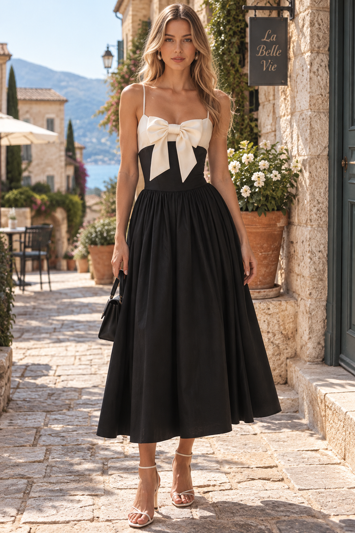 Black Spaghetti Straps A-Line Empire-Waist Pleated Prom Formal Dress with Bow