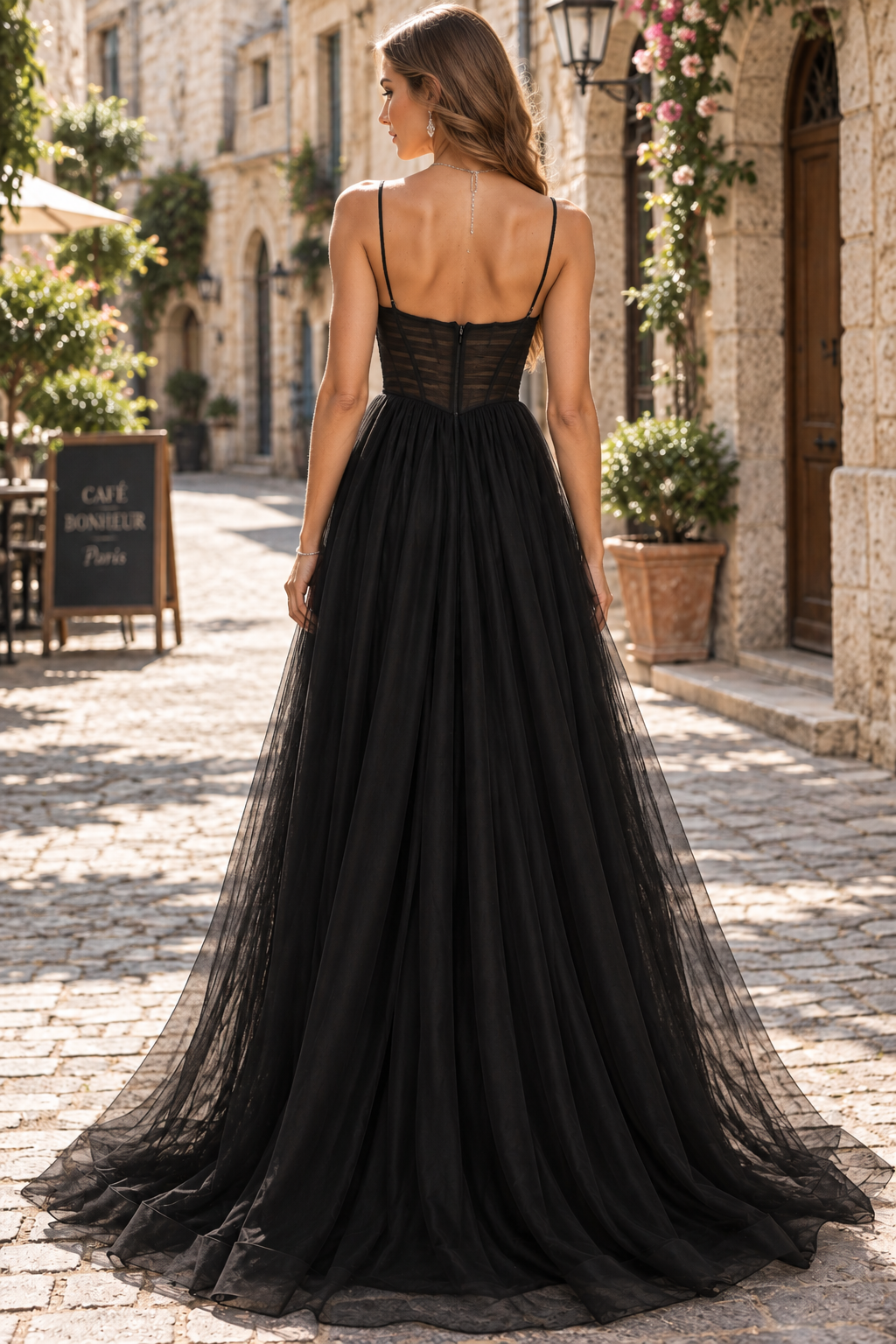 Black V-Neck Tulle Sleeveless Empire-Waist Long Prom Evening Dress with Spaghetti Straps