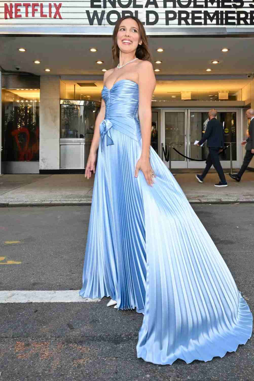 Blue A-Line Strapless Sweetheart Pleated Sleeveless Long Prom Dress