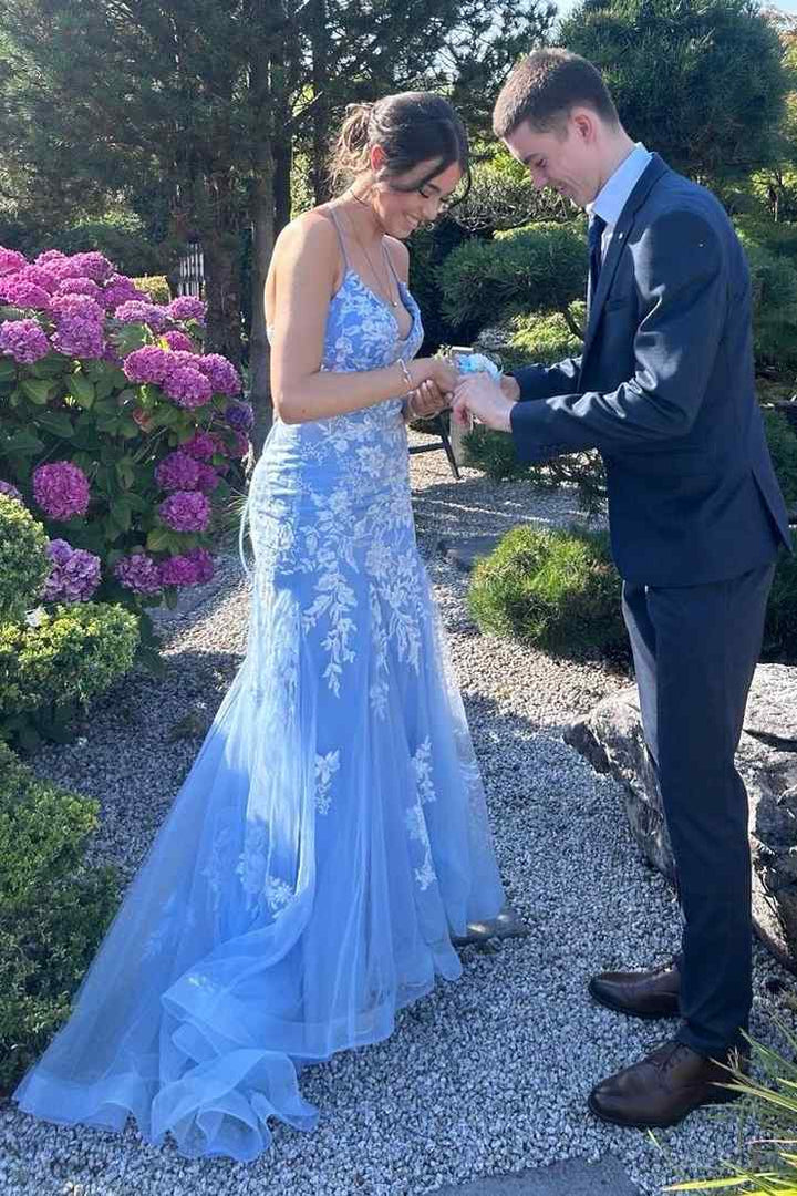 Blue Spaghetti Straps V-Neck Lace Appliques Mermaid Long Prom Dress