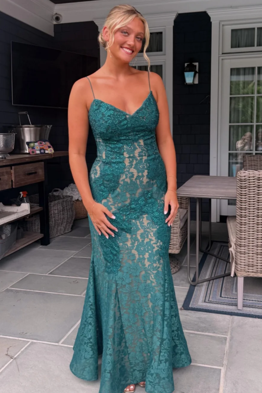 Green Spaghetti Straps Lace V-Neck Mermaid Sleeveless Long Prom Dress