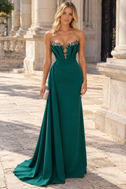 Elegance redefined in this stunning green strapless prom dress. The sweetheart neckline features intricate beading that catches the light beautifully, while the V-neck cut flatters your silhouette. Crafted from luxurious satin, the fabric drapes gracefully for a sophisticated evening look.