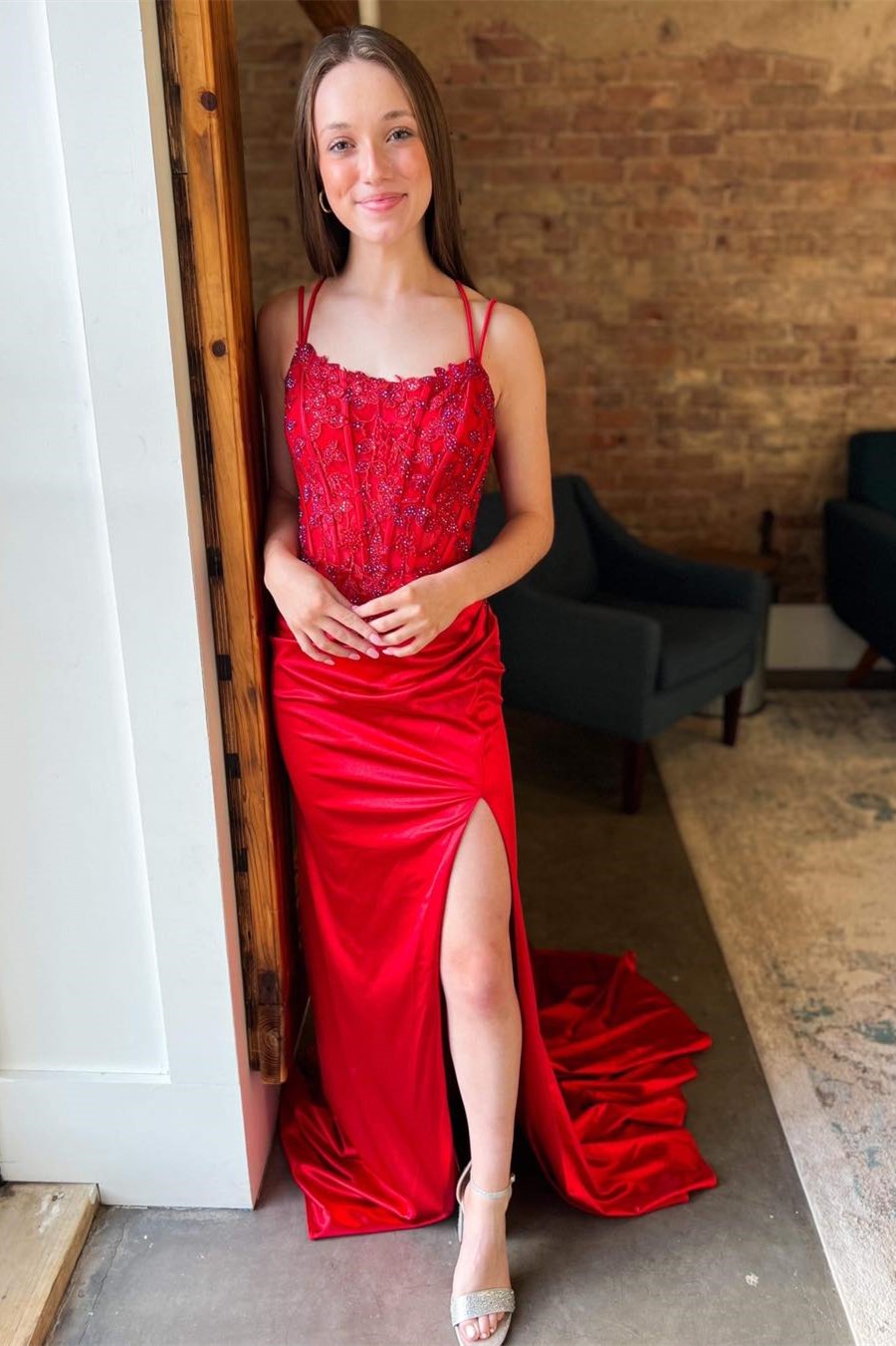 Red Appliques Lace-Up Mermaid Long Formal Dress with Slit