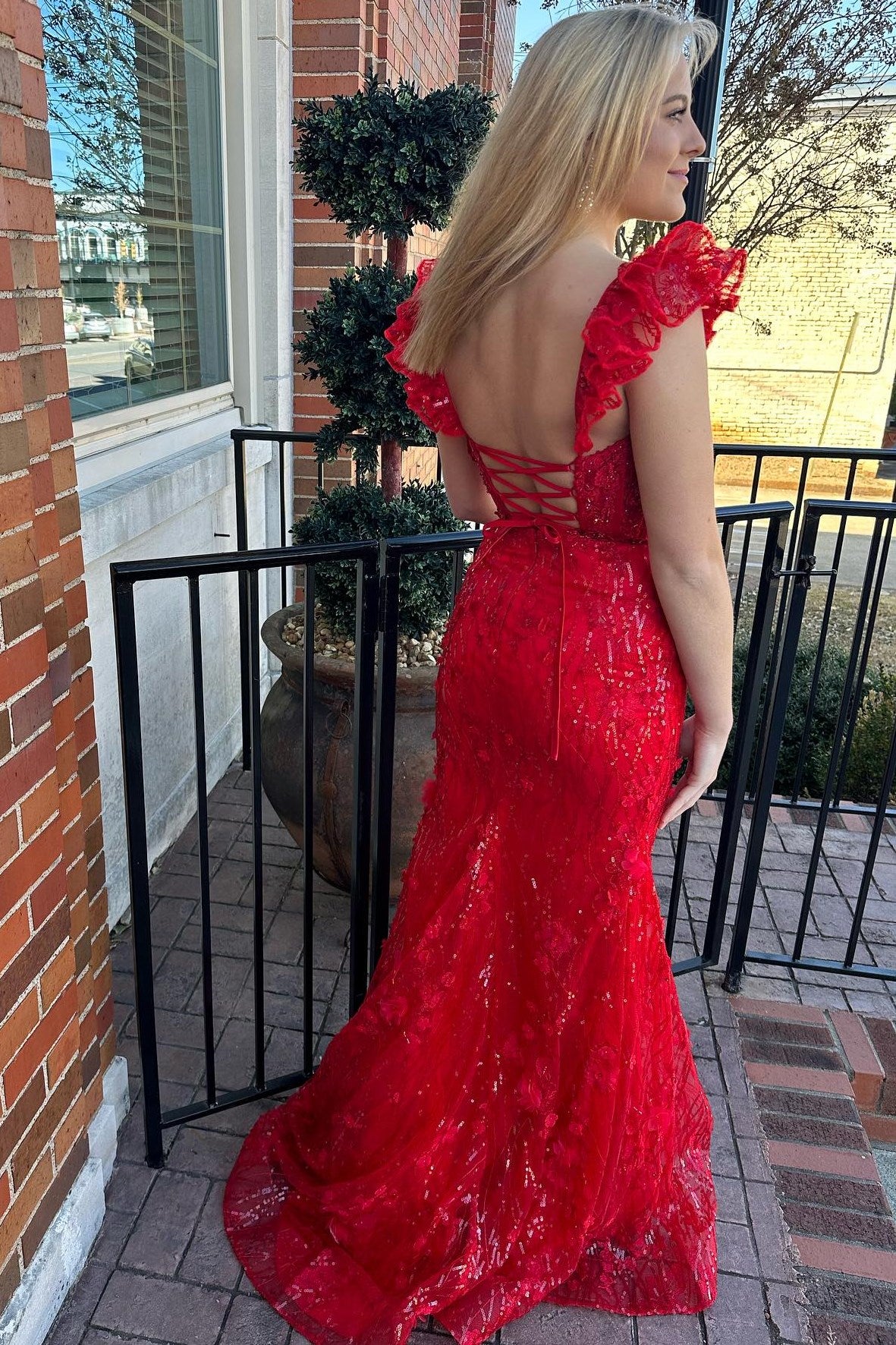 Red Appliques Sweetheart Flutter Sleeve Mermaid Long Prom Dress