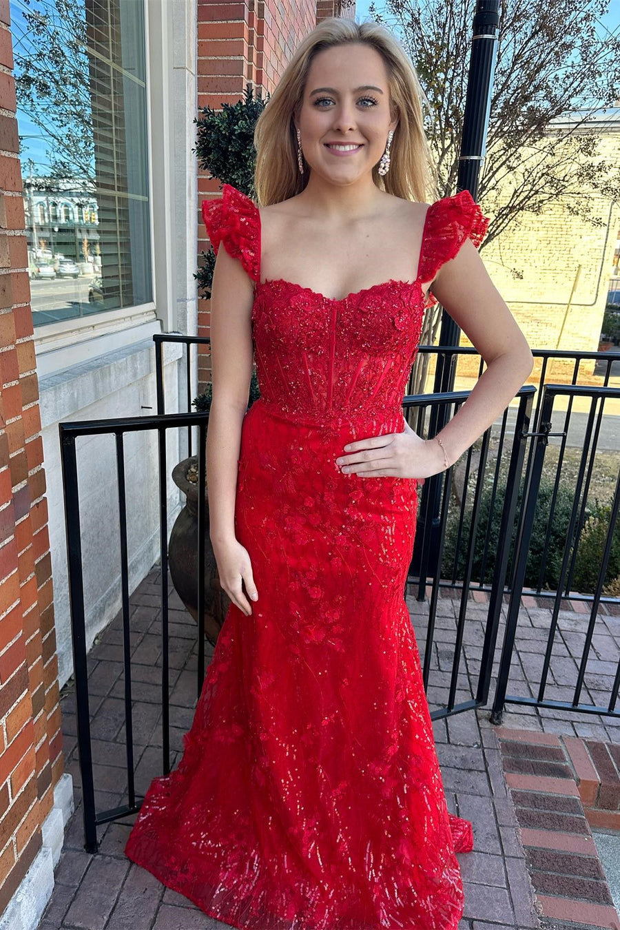 Red Appliques Sweetheart Flutter Sleeve Mermaid Long Prom Dress