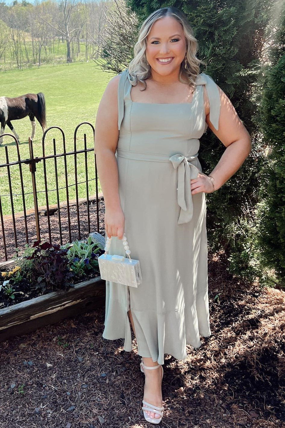 Sage Brush Square Neck Bow Strap Midi Dress – Modsele