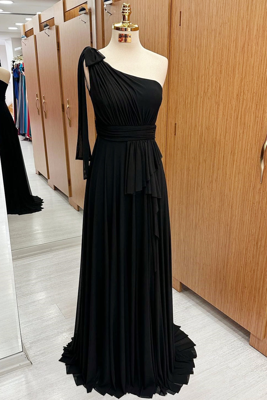 One-Shoulder A-Line Chiffon Maxi Dress in Black