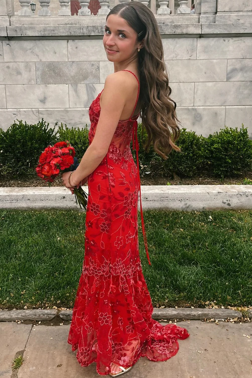 Stunning Spaghetti Straps Appliques Mermaid Red Long Prom Dress