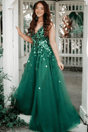 Green A-Line Mirror-Cut Sequins V-Neck Tulle Long Prom Dress with Slit