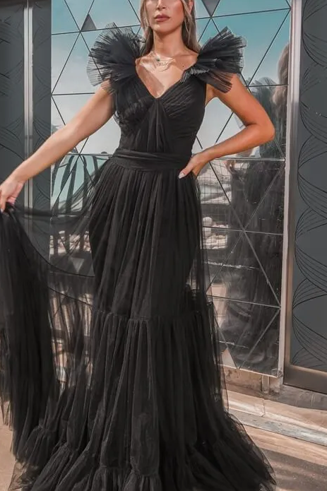 A-Line Straps V-Neck Pleated Tulle Sleeveless Black Long Prom Dress