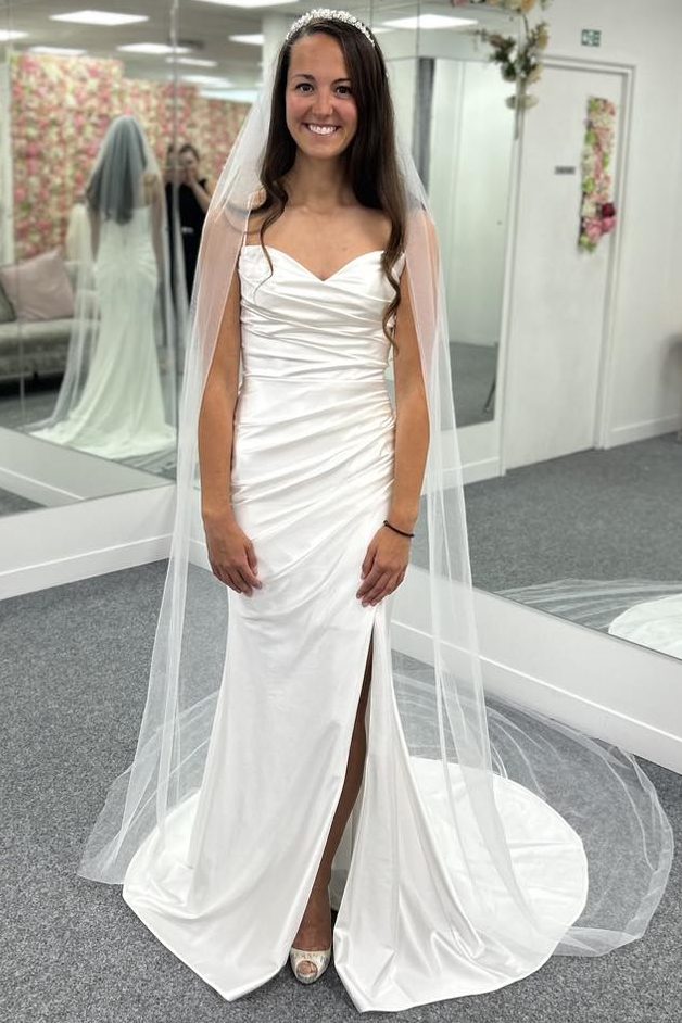 Strapless V-Neck Mermaid Satin Pleated Beach Wedding Dress with Slit Modsele Strapless V-Neck Mermaid Satin Pleated Beach Wedding Dress with Slit Modsele