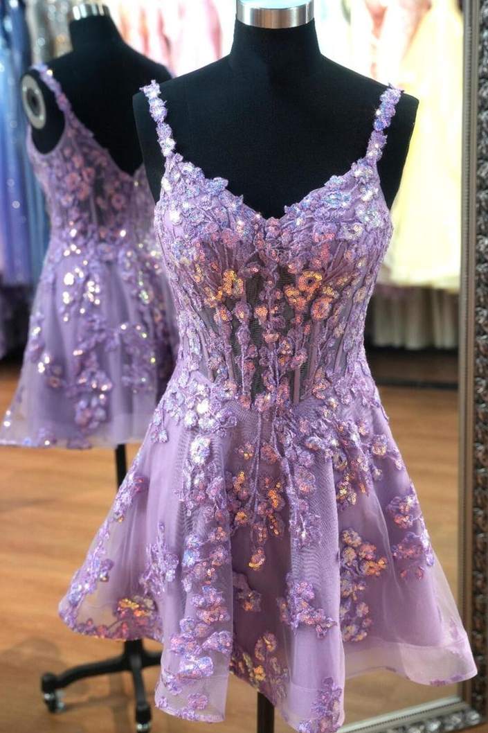 A-Line Straps V-Neck Lace Appliques Empire-Waist Sleeveless Homecoming Dress