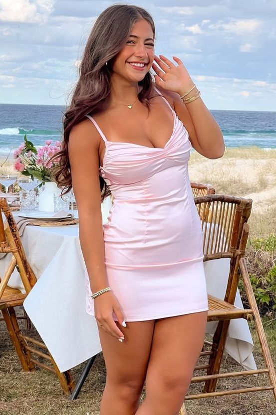 Yellow Spaghetti Straps V-Neck Pleated Satin Tight Party Homecoming Dress