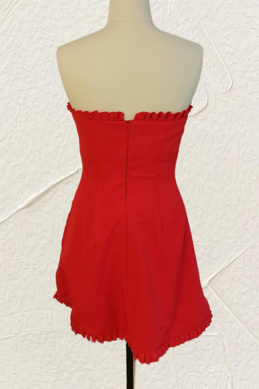 Red Strapless Ruffles Sheath/Column Sleeveless Homecoming Dress