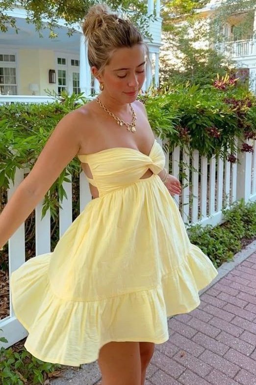 A-Line Strapless Empire-Waist V-Neck Pleated Satin Short Homecoming Dress