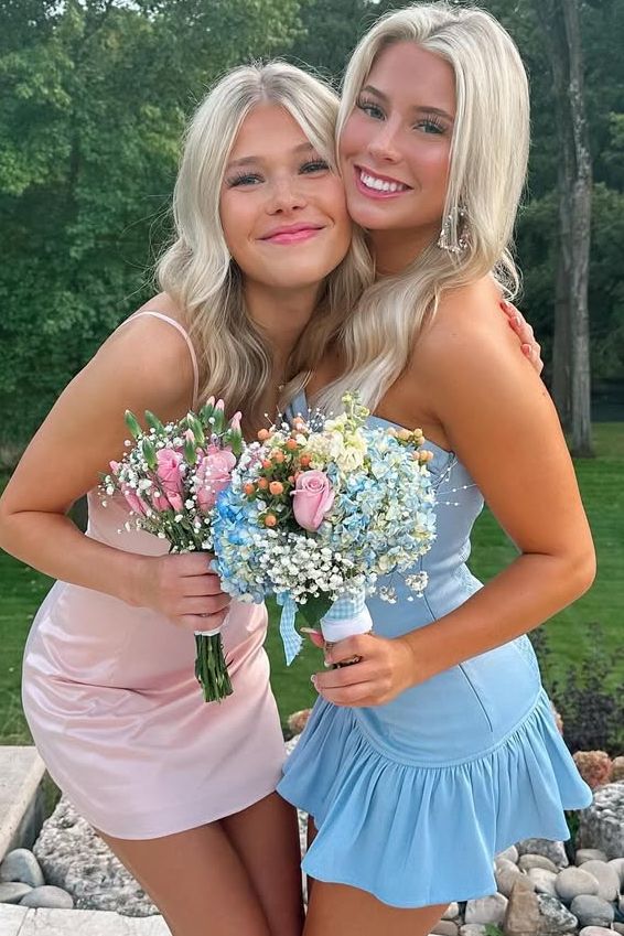 Blue Strapless Keyhole Pleats Sleeveless Tight Homecoming Dress