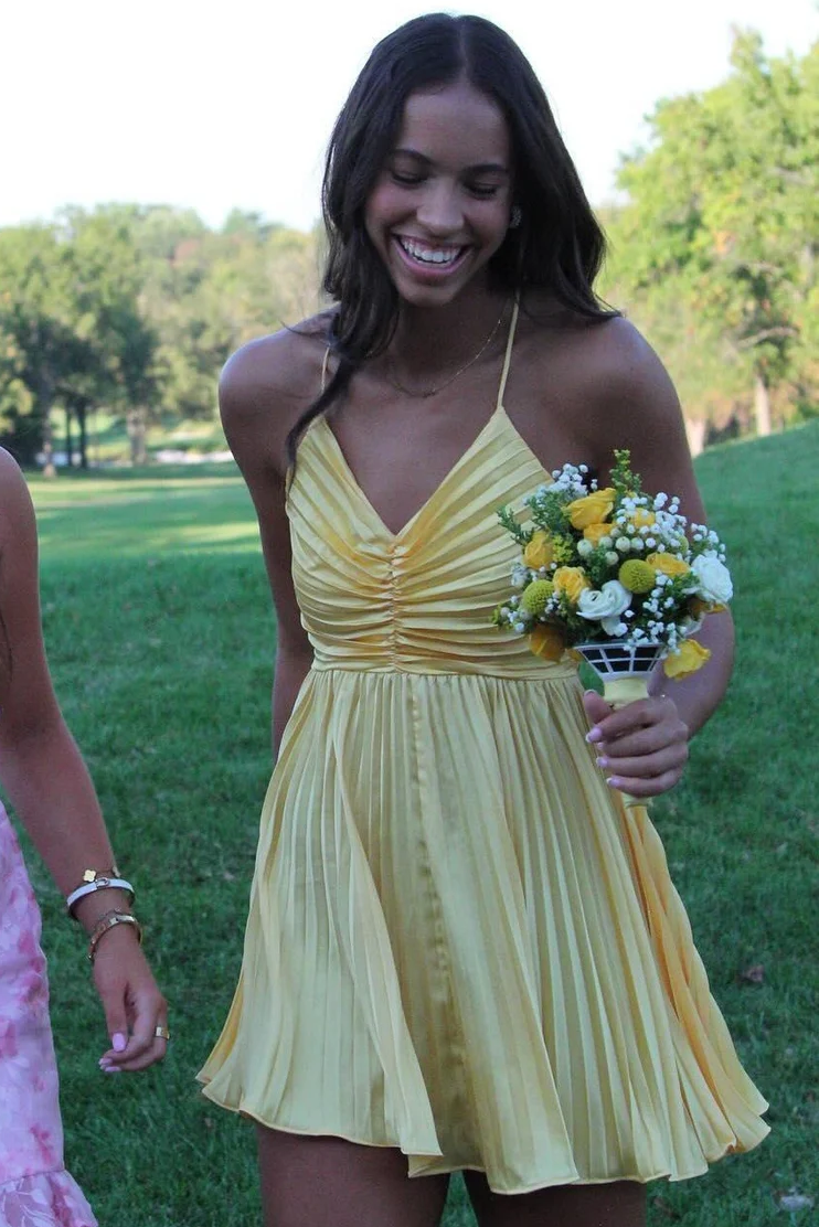 A-Line Spaghetti Straps V-Neck Pleated Sleeveless Short Homecoming Dre –  Modsele