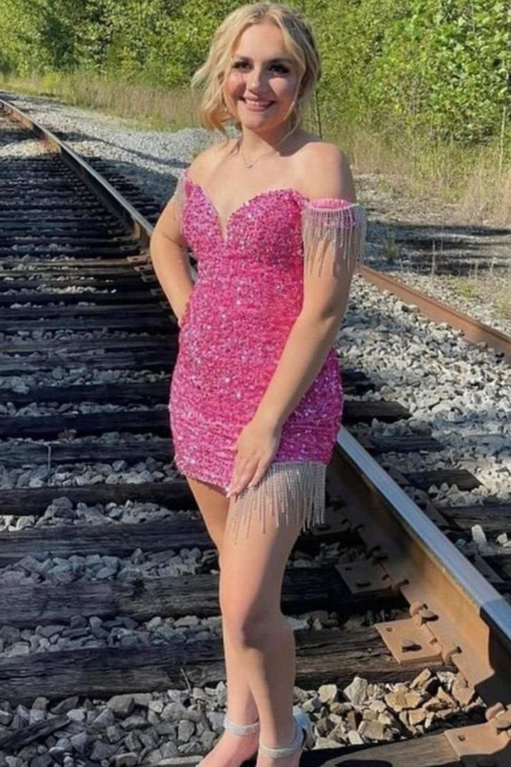 Off-Shoulder V-Neck Sequined Fringes Bodycon Homecoming Cocktail Dress