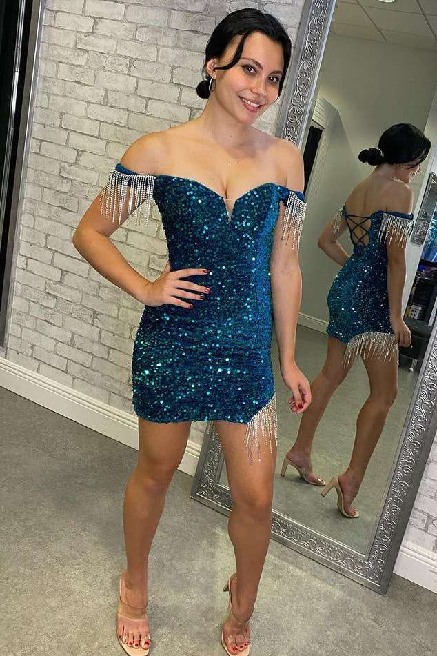 Off-Shoulder V-Neck Sequined Fringes Bodycon Homecoming Cocktail Dress
