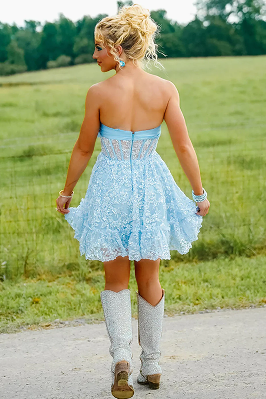 Blue A-Line Bow Strapless Lace Appliques Sleeveless Homecoming Dress