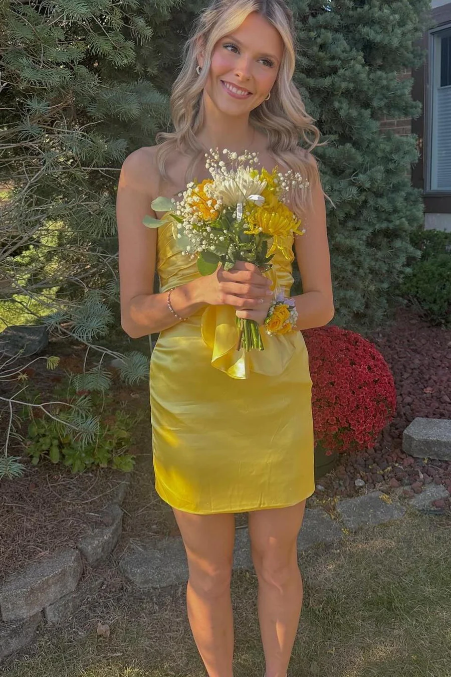 Cute Strapless Sweetheart Keyhole Satin Short Homecoming Dress