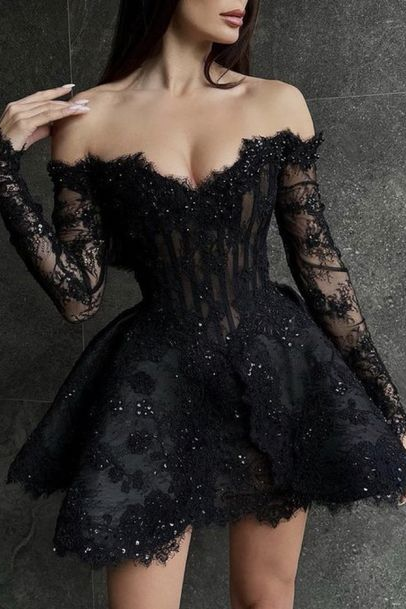 Classy Black A-Line Long Sleeves Lace Appliques Short Homecoming Dress