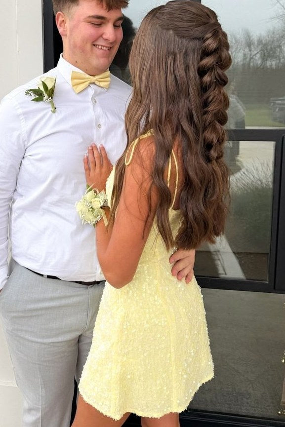 Yellow Spaghetti Straps Glitter A-Line Sleeveless Short Homecoming Dress