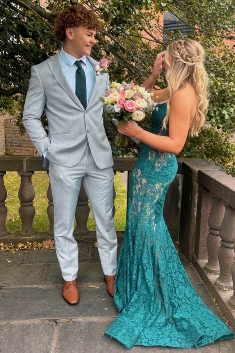 Strapless Red Appliques Mermaid Sleeveless Lace Long Prom Dress