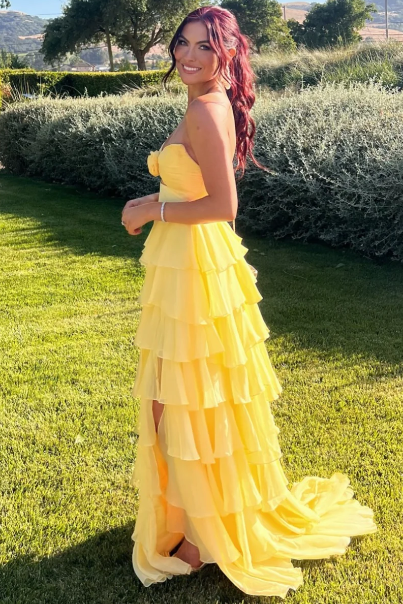 A-Line Strapless V-Neck Layered Chiffon Sleeveless Formal Prom Dress