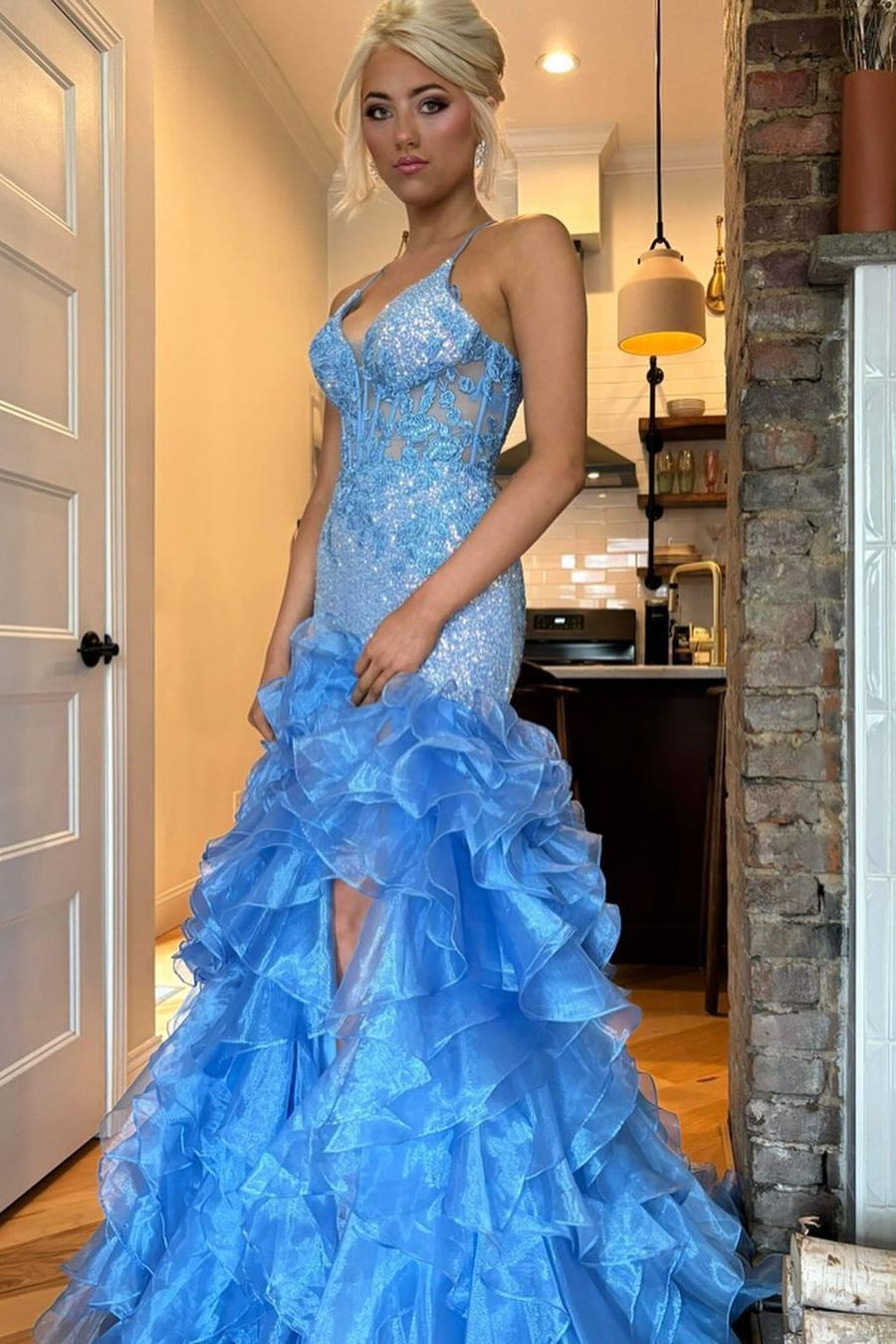 Stunning Mermaid V-Neck Ruffles Appliques Prom Dress with Slit